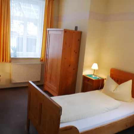 Hotel Zur Grunen Erle 3*