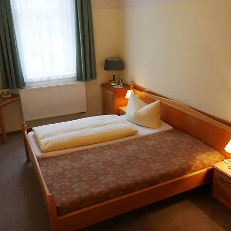 Hotel Zur Grunen Erle 3*